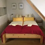 Hotel Zur Alten Stadtmauer 2*