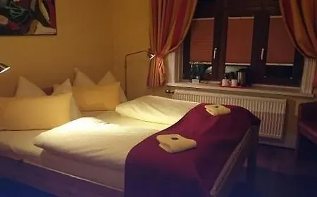 Zur Alten Stadtmauer Hotel Lubecca