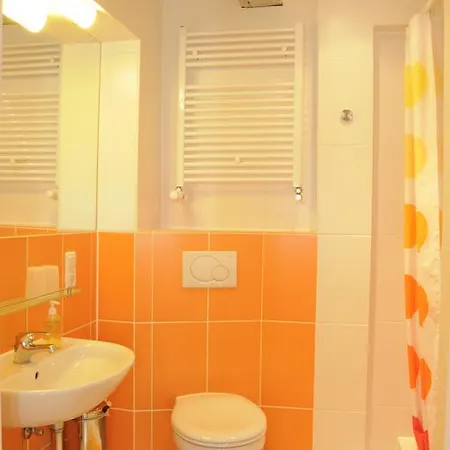 Otel Zur Alten Stadtmauer Lübeck