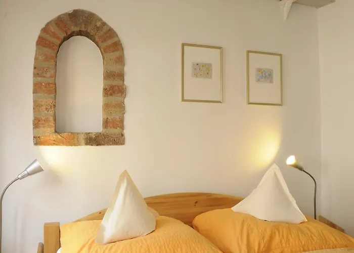 Zur Alten Stadtmauer Hotel